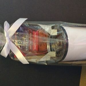 Stainless steel travel mug with hot cocoa mix